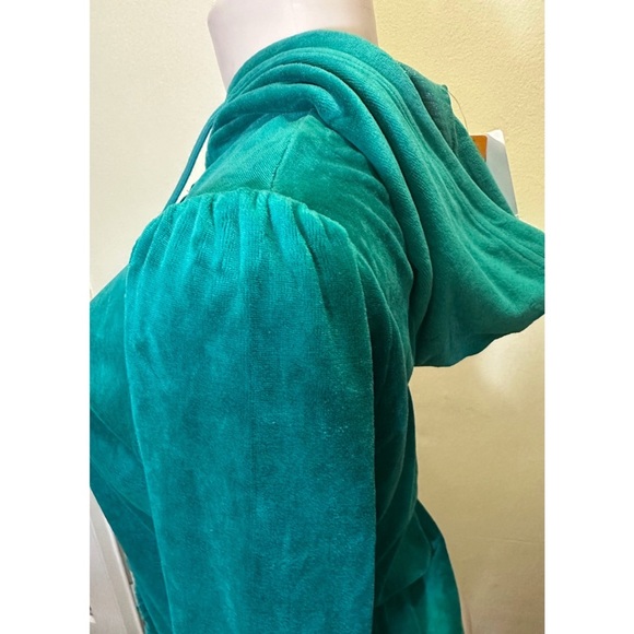 NWT Sideways Satin Lined Zip Front Velvet Hoodie with Kangaroo Pockets. - Picture 3 of 8